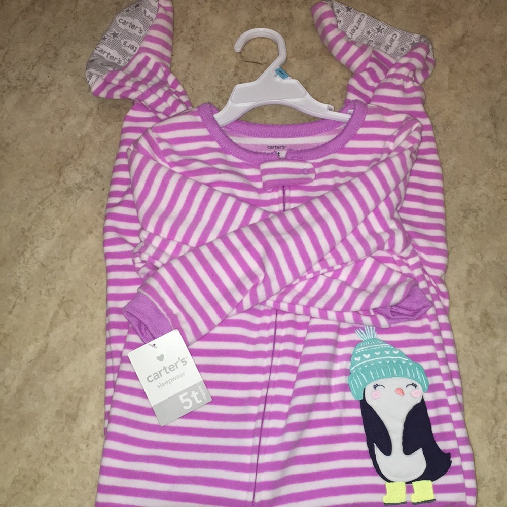 Carters footed pj’s